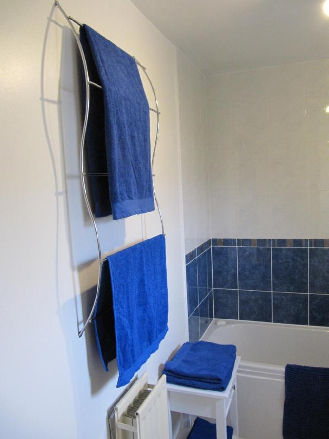 Cozy Off Road 2 Bedroom Cottage Apartment With Free Wi-Fi And Private Parking Glasgow Luaran gambar