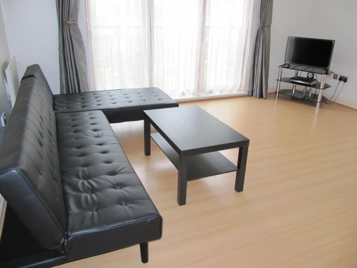 Cozy Off Road 2 Bedroom Cottage Apartment With Free Wi-Fi And Private Parking Glasgow Luaran gambar
