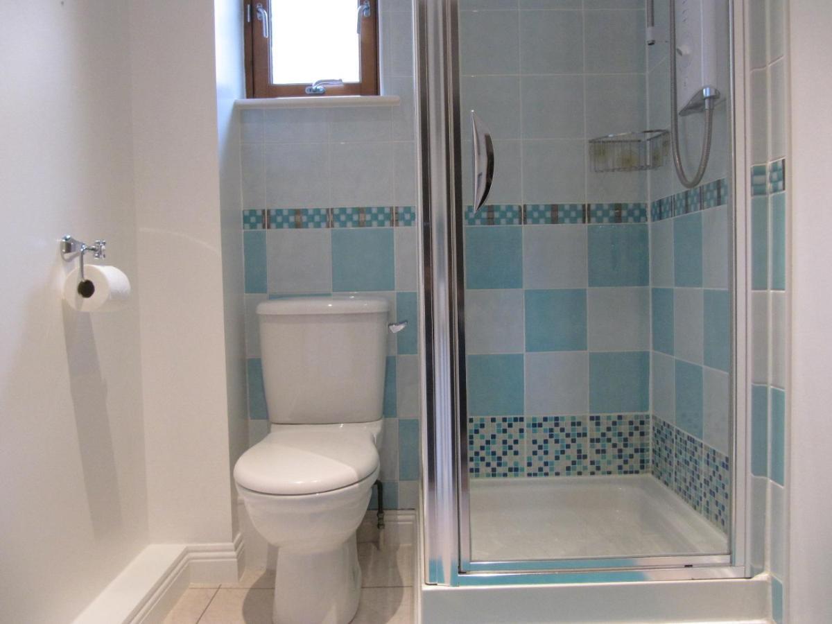Cozy Off Road 2 Bedroom Cottage Apartment With Free Wi-Fi And Private Parking Glasgow Luaran gambar