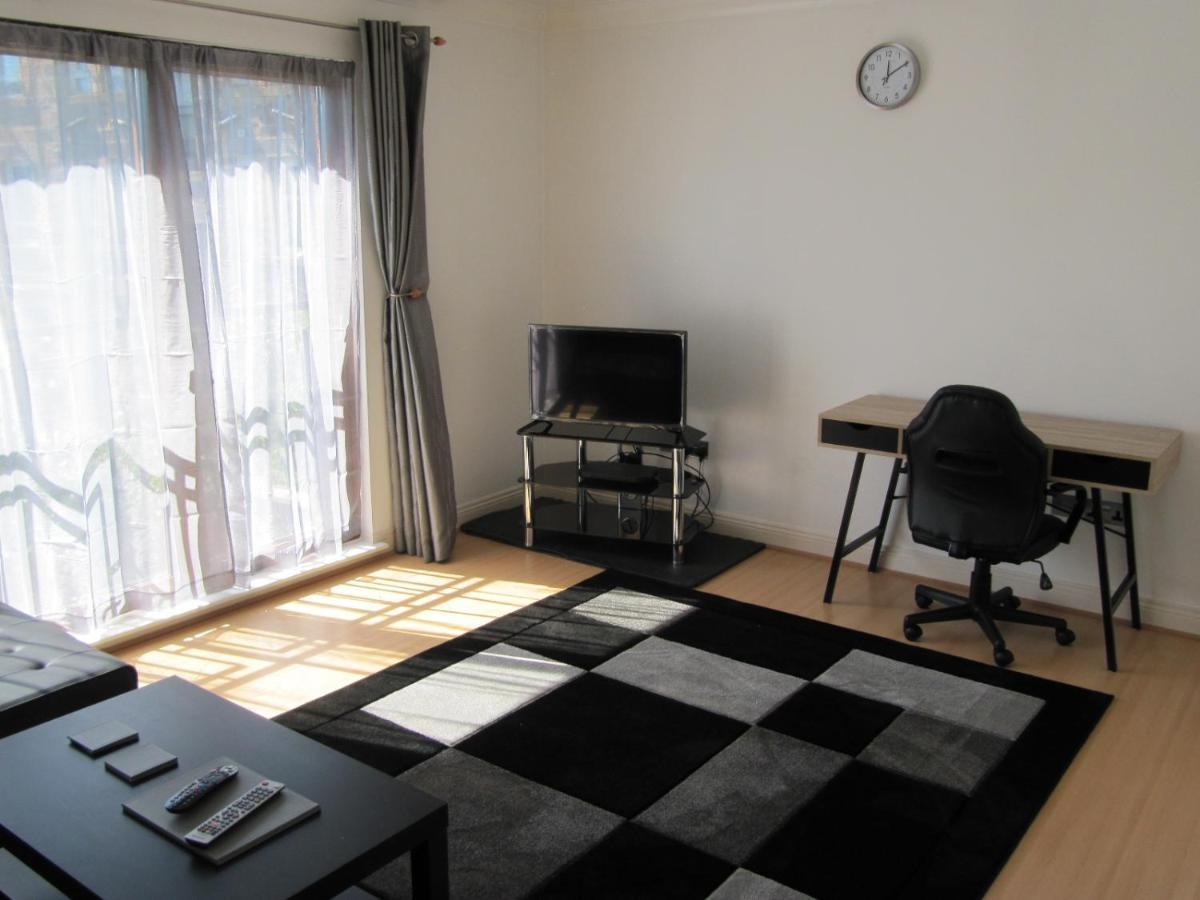 Cozy Off Road 2 Bedroom Cottage Apartment With Free Wi-Fi And Private Parking Glasgow Luaran gambar