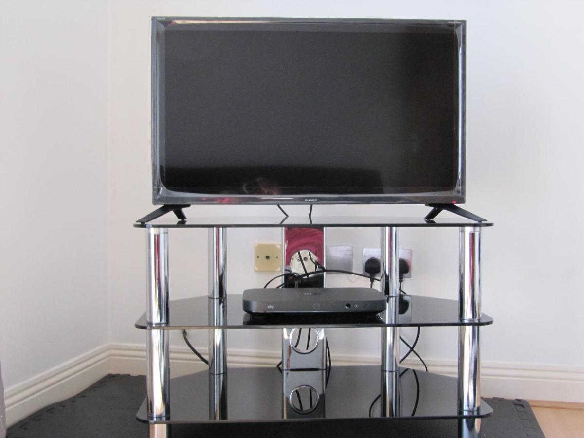 Cozy Off Road 2 Bedroom Cottage Apartment With Free Wi-Fi And Private Parking Glasgow Luaran gambar