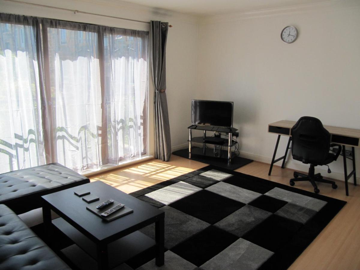 Cozy Off Road 2 Bedroom Cottage Apartment With Free Wi-Fi And Private Parking Glasgow Luaran gambar